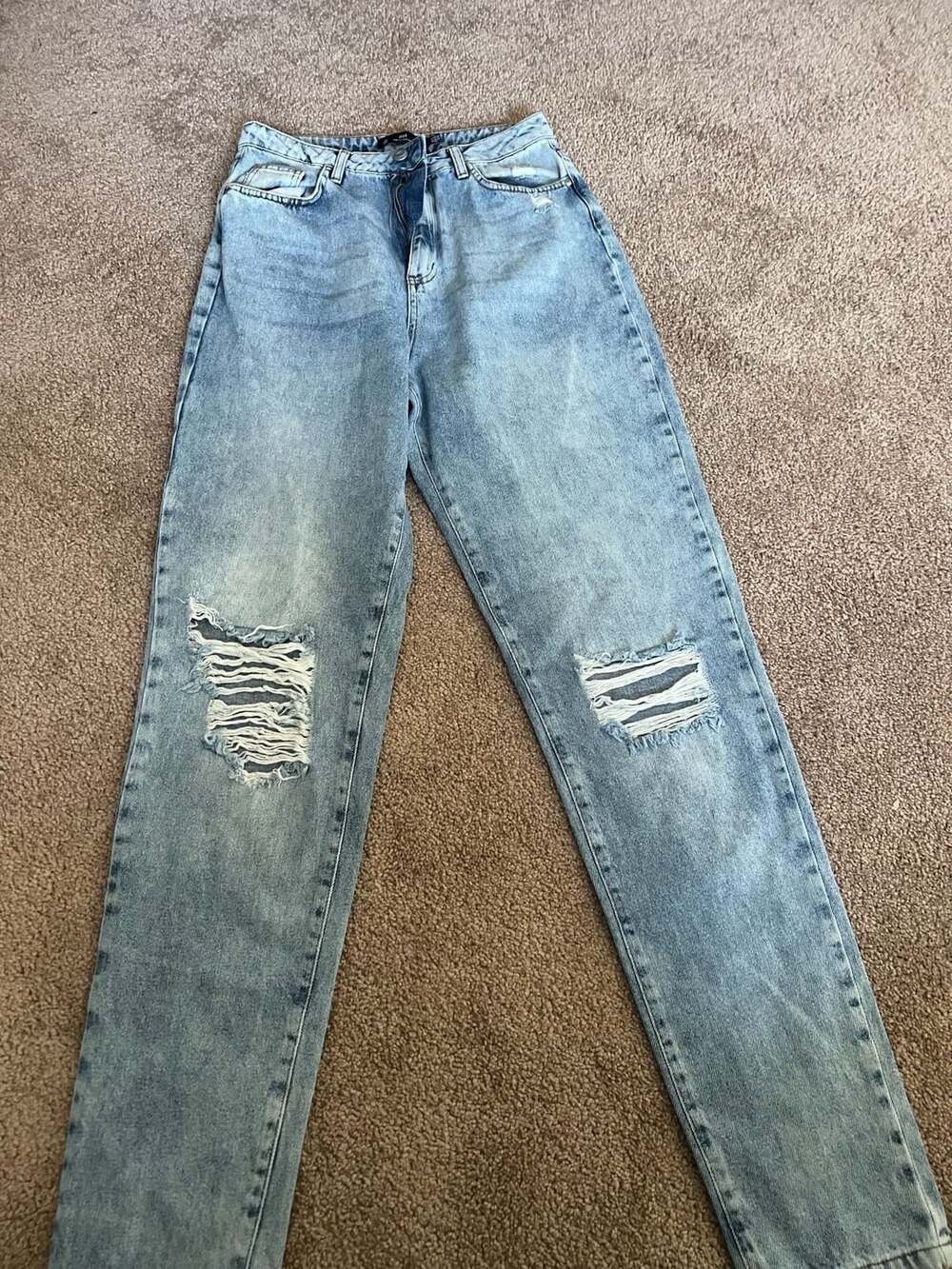 Missguided Tall Riot High Rise Mom Jean Busted Knees Light Wash